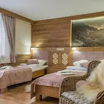 B&B Roztoka & - Idealne Miejsce Dla Twojej Rodziny 부코비나 타트잔스카
