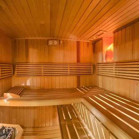 Bed and breakfast Roztoka & - Idealne Miejsce Dla Twojej Rodziny 3*